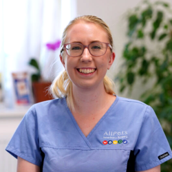 Dr Charlotte Stephenson Veterinarian